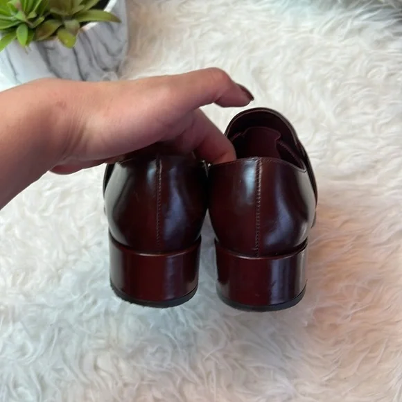 Vince Women’s Yaeger Oxblood Pointed-Toe Loafers Dress Shoes Size 6M US - Picture 7 of 17